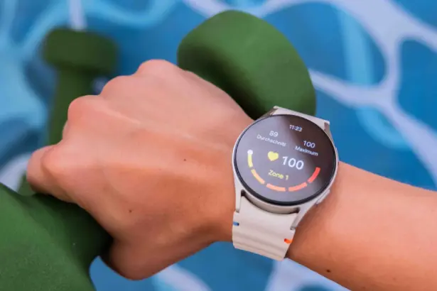 Samsung Galaxy Watch 7 with AI